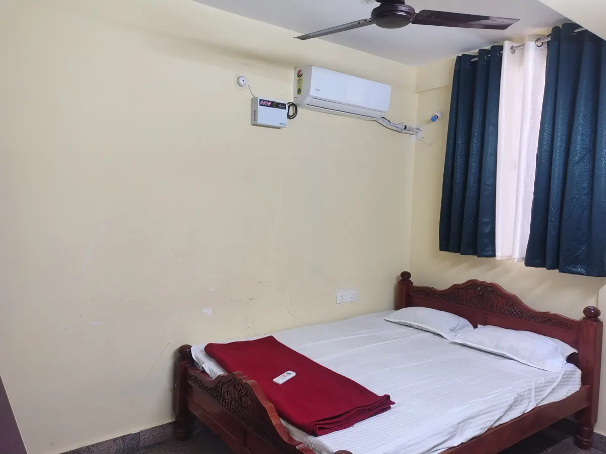 Room C Rooms